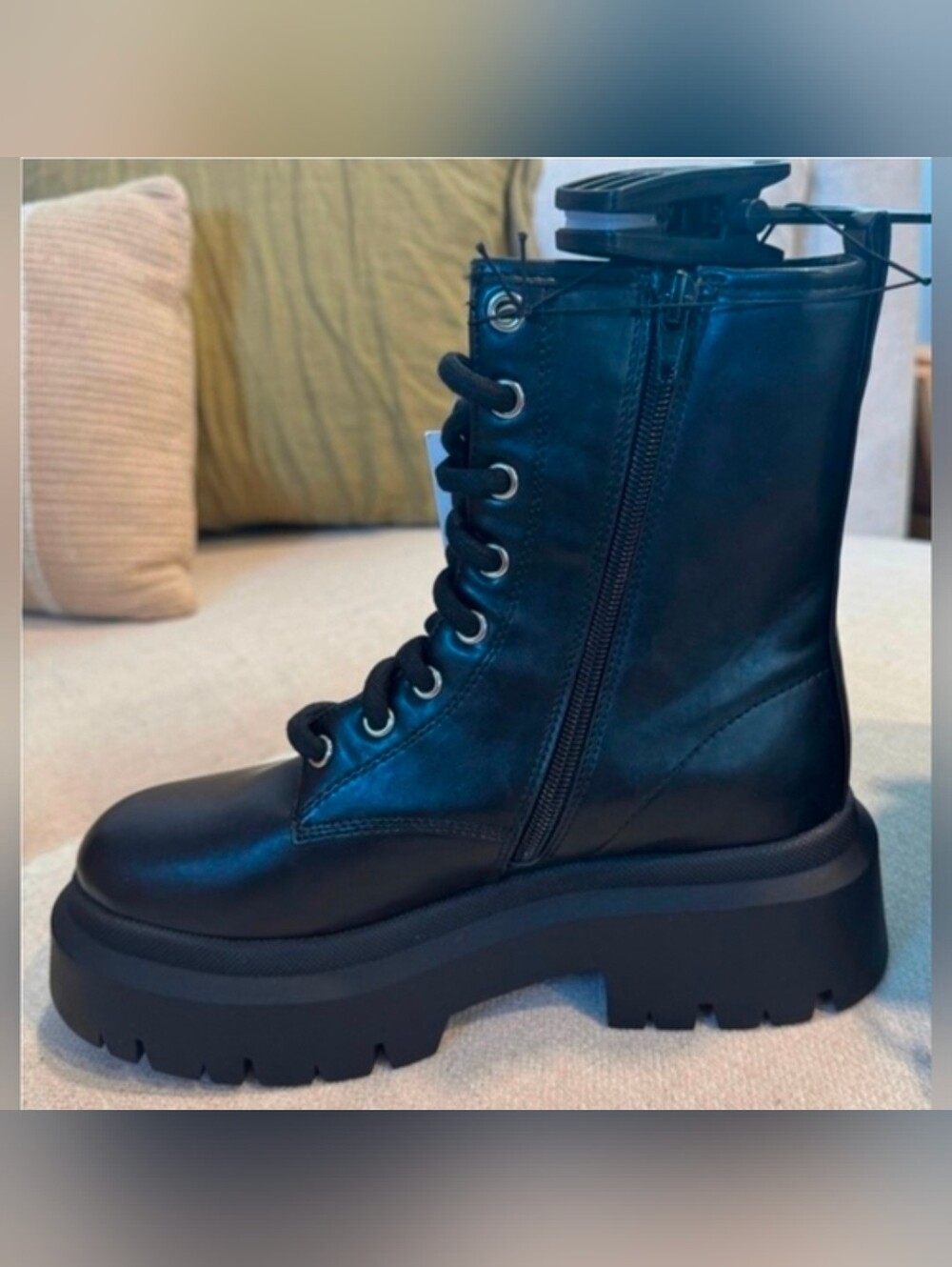 No Boundaries Women's Lug Sole Combat Boots Size 7W NWT